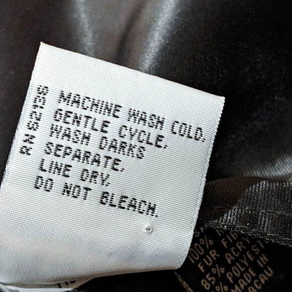 Guess Women's Reversible Full Zip Vest Black & Animal Print Faux Fur Size M - Picture 13 of 13